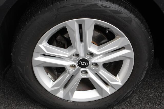 Audi Q2 35 TFSI 150PK S-tronic Prestige Navigatie Apple Carplay/Android Auto Adaptive Cruise Control Parkeersensoren Camera Stoelverwarming