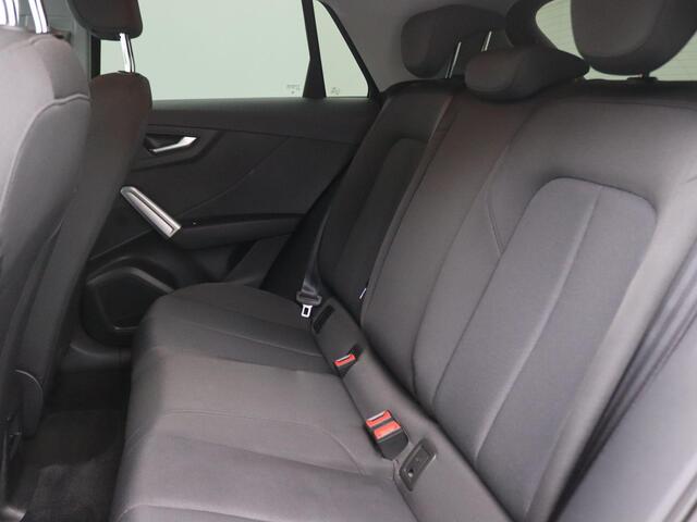 Audi Q2 35 TFSI S Edition 150PK S-Tronic Trekhaak, 17" LM velgen, Navi, Clima, Cruise Controle, Stoelverwarming,