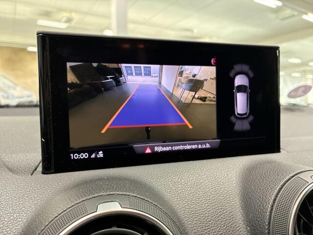 Audi Q2 30 TFSI 110pk S Edition · Camera · P-Sensoren · Navigatie · Stoelverwarming · 17'' Inch ·