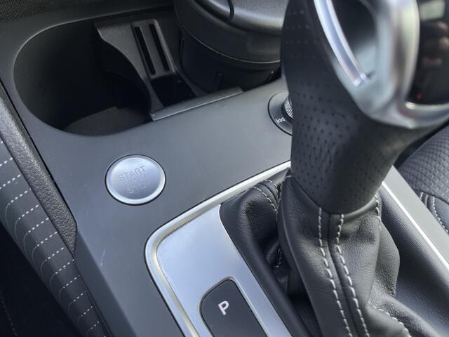 Audi Q2 35 TFSI S-line Black Sonos Pano