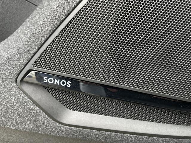 Audi Q2 35 TFSI S-line Black Sonos Pano