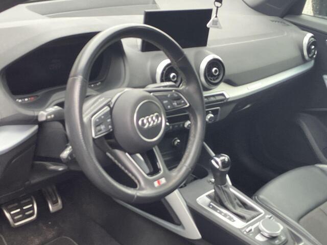 Audi Q2 35 TFSI 150pk S-tronic S Edition · Panoramadak · Apple/Android Car Play · Stoelverwarming · Navigatie · 17'' Inch ·
