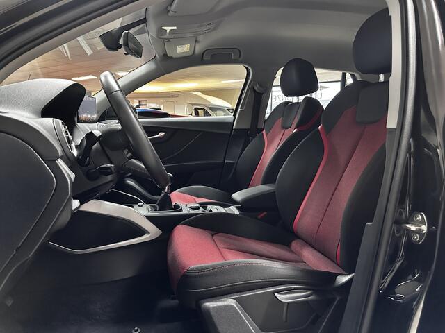 Audi Q2 30 TFSI epic/ LED Koplampen!/ Trekhaak/ LED Dagrijverl./ 17''LMV/ Clima/ Navi/ Cruise/ Bluetooth/ Multi.LEDER.Stuur/ Elek.Pakket/ Isofix/ PDC Achter.