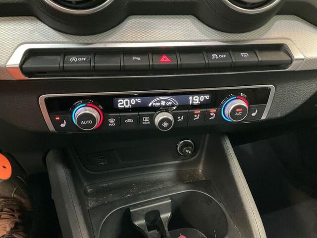 Audi Q2 35 TFSI 150pk Automaat Advanced Edition / Panoramadak / Trekhaak / Stoelverwarming / Wordt Verwacht