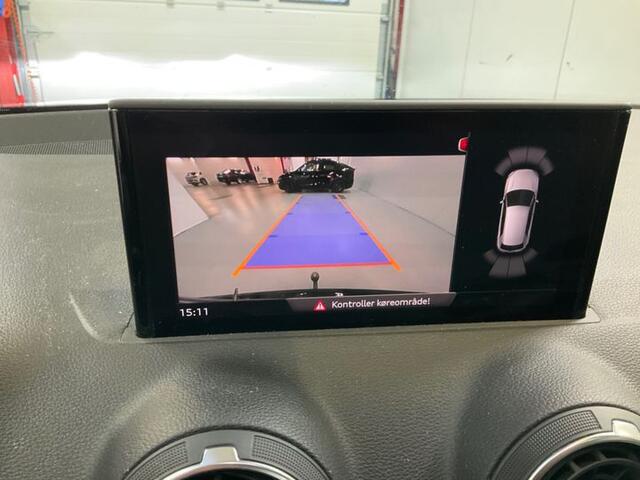 Audi Q2 35 TFSI 150pk Automaat Advanced Edition / Panoramadak / Trekhaak / Stoelverwarming / Wordt Verwacht