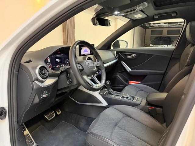 Audi Q2 35 TFSI S Edition Pano|B&O|3x Sline|Keyless|Camera|Matrix|