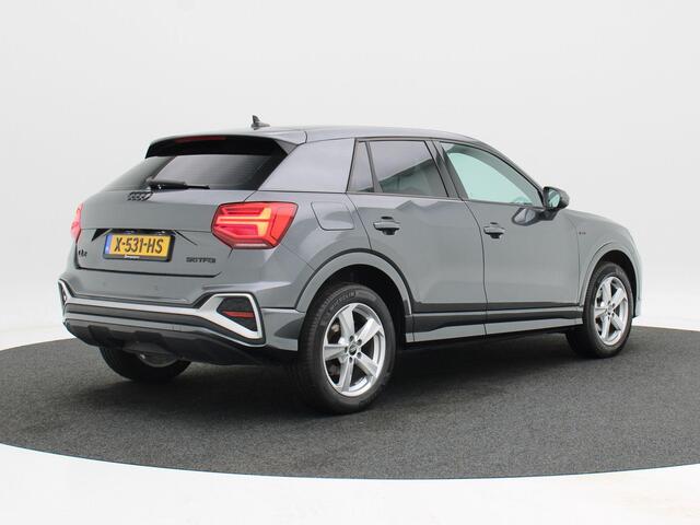 Audi Q2 35 TFSi S Edition 150 Pk Automaat | Zwart Optiek | Virtual Cockpit | Camera | LED | Trekhaak | 17 Inch | 41.329 Km!!