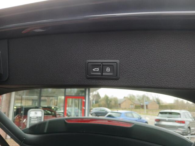 Audi Q2 30 TFSI Pro Line + Navigatie + Camera + Afn.Trekhaak etc. etc.