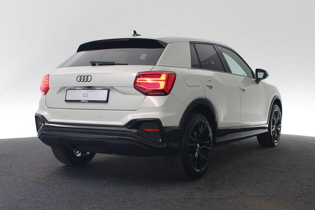 Audi Q2 S edition 35 TFSI 110 kW / 150 pk | Adaptive cruise control | Stoelverwarming | Assistentiepakket Parking