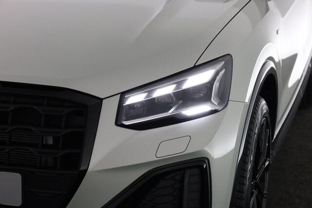Audi Q2 S edition 35 TFSI 110 kW / 150 pk | Adaptive cruise control | Stoelverwarming | Assistentiepakket Parking