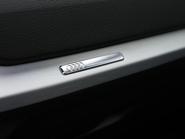 Audi Q2 35 TFSI 150 pk S-tronic S Edition / S-Line | Panoramadak | Matrix LED | Achteruitrijcamera | Stoelverwarming