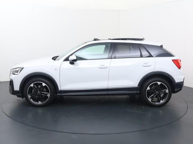 Audi Q2 35 TFSI S Edition | 150 PK | Automaat | Trekhaak | Panoramadak | Adaptive Cruisecontrol | Stoelverwarming |