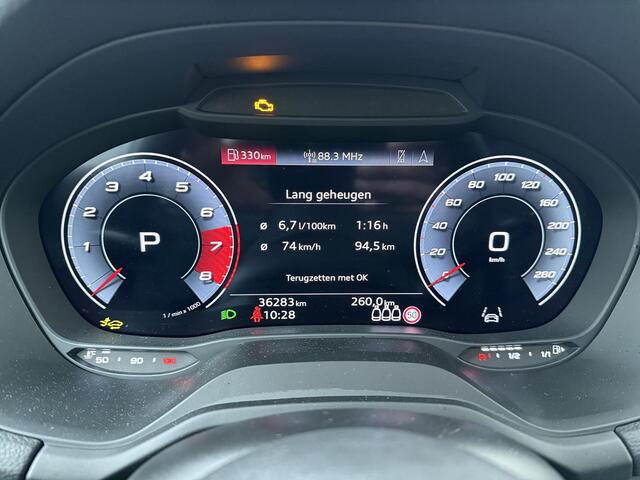 Audi Q2 35 TFSI S Edition | 150 PK | Automaat | Trekhaak | Panoramadak | Adaptive Cruisecontrol | Stoelverwarming |