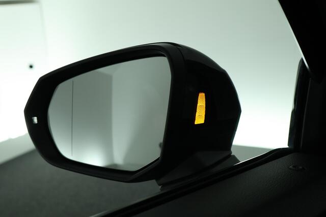 Audi Q2 35 TFSI 150pk S-Line Trekhaak Camera Leder Keyless Stoelverwarming Virtual Cockpit Navigatie