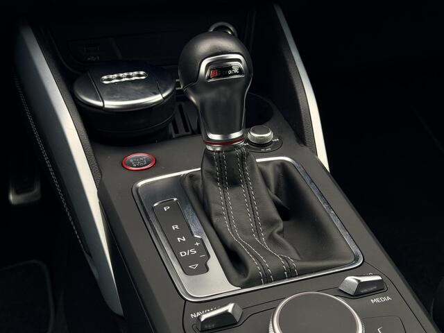 Audi Q2 2.0 TFSI SQ2 Pro Line Plus / Lichtmetalen Winterset / NIEUWE Zomerbanden / Trekhaak Afneembaar 1.400 KG / Stoelverwarming / Elek. Achterklep / Achteruitrijcamera / Parkeersensoren Voor + Achter /