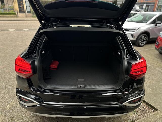 Audi Q2 35 TFSI S Edition Pano/ECC/Stoel verwarming/ CarPlay/Camera.