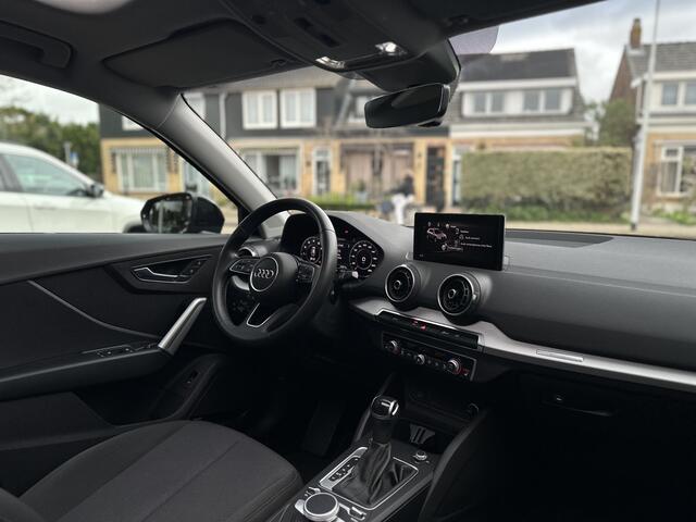 Audi Q2 35 TFSI S Edition Pano/ECC/Stoel verwarming/ CarPlay/Camera.