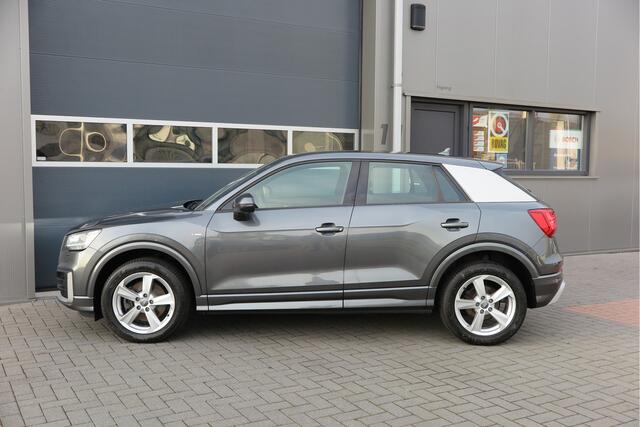 Audi Q2 1.0 TFSI 116pk S-Tronic 2x S-Line Trekhaak , Navigatie , Led , Parkeersensoren, LMV , Telefoonintegratie , etc.