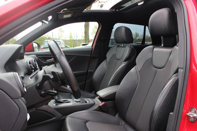 Audi Q2 1.4 TFSI CoD Sport Pro Line S / Panoramadak / Navigatie / Parkeerhulp V+A / 19'' / LED / Sfeerverlichting / Elektr. achterklep / Cruise Control