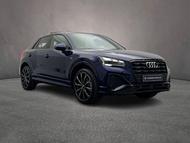Audi Q2 35 TFSI 150PK S Edition | Panoramadak | Achteruitrijcamera | Navigatie | Adaptive cruise control | Optiek zwart | S-line