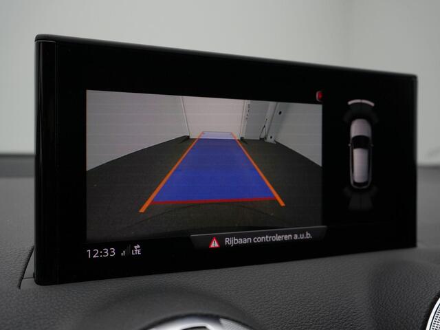 Audi Q2 35 TFSI S-Line 150 pk S-tronic | Demperregeling | Achteruitrijcamera | Stoelverwarming | Side Assist | Cruise Control | 19 inch