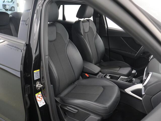 Audi Q2 35 TFSI S Edition | 2x S-Line | Panoramadak | Black-Pack | Virtual Cockpit | Navigatie | Stoelverwarming | Adaptieve Cruise Control | Matrix LED |
