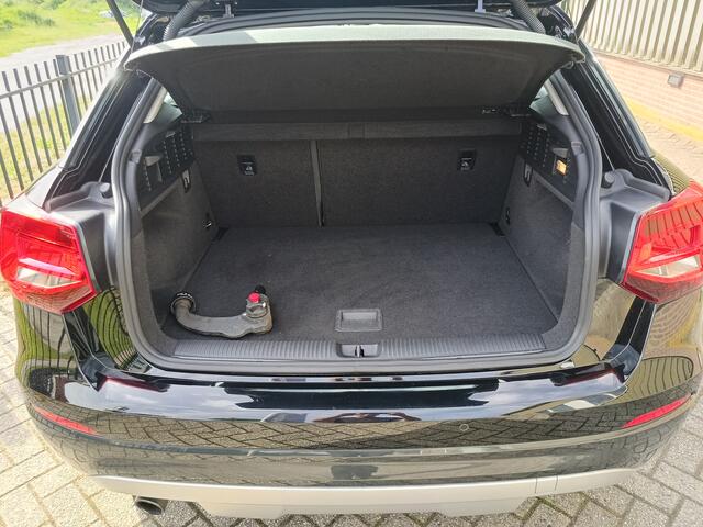 Audi Q2 1.0 TFSI Design Pro Line | NAP | afneembare Trekhaak | Automaat | LM Velgen |