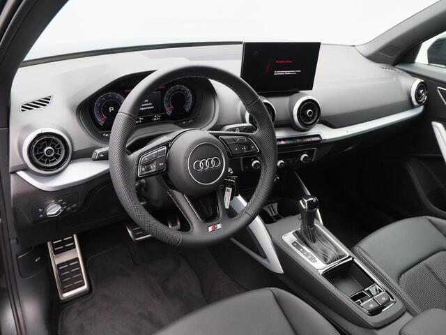 Audi Q2 S edition 35 TFSI | 150 PK | Privacy glas | 17 inch | Park assist | Stoelverwarming |