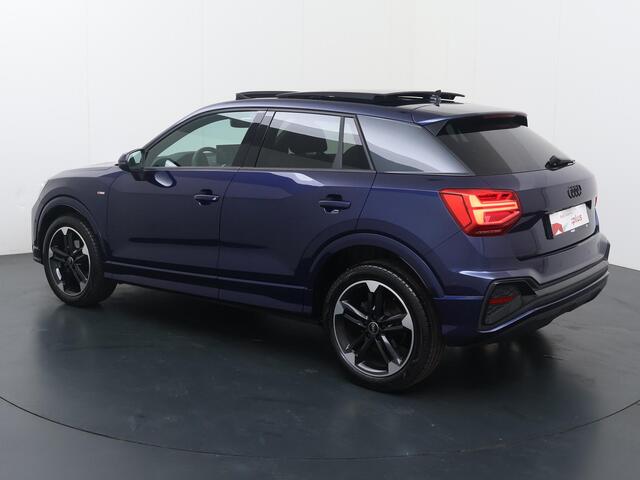 Audi Q2 35 TFSI S Edition | 150 PK | Automaat | Panoramadak | Trekhaak | Matrix LED koplampen | S line |