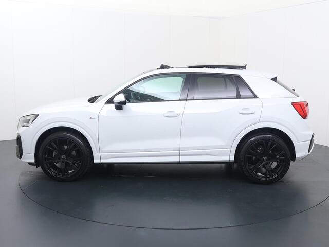 Audi Q2 35 TFSI S Edition | 150 PK | Automaat | Trekhaak | Panoramadak | 19" LM velgen | Matrix LED koplampen | Navigatiesysteem |