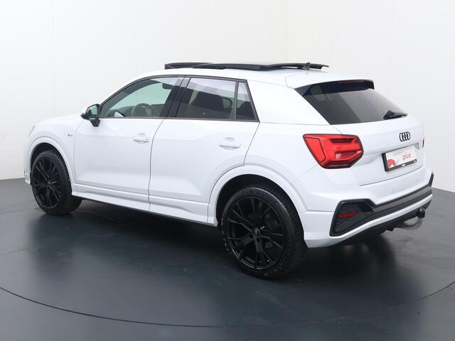 Audi Q2 35 TFSI S Edition | 150 PK | Automaat | Trekhaak | Panoramadak | 19" LM velgen | Matrix LED koplampen | Navigatiesysteem |