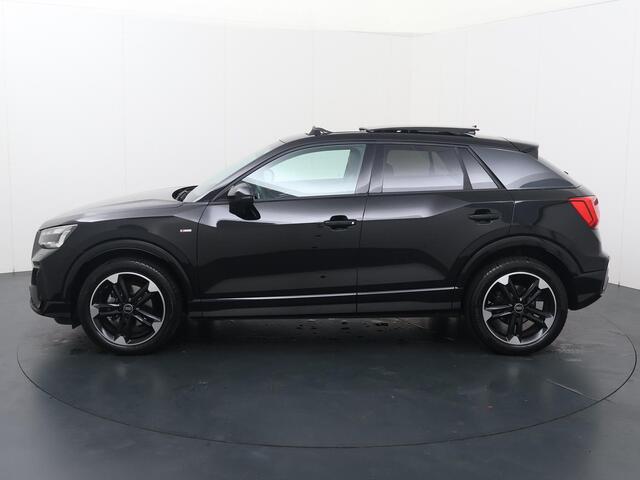 Audi Q2 35 TFSI S Edition | 150 PK | Automaat | Trekhaak | Panoramadak | Adaptive Cruisecontrol | Stoelverwarming |