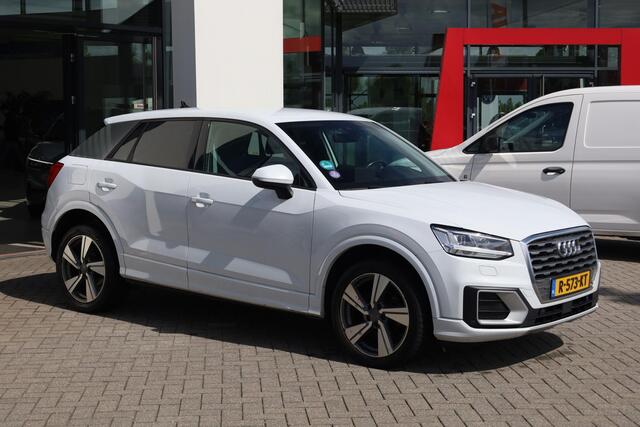 Audi Q2 35 TFSI CoD Sport Edition #2 Achteruitrijcamera, dimmende spiege,l spiegels inklapbaar, cruise control, ACC, dodehoek sensor, keyless, elektrische achterklep, stoelverwarming en pdc voor en achter