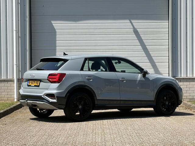 Audi Q2 35 TFSI Advanced edition / 1e Eigenaar / Trekhaak / Camera / Sensoren / Carplay / Android Auto /