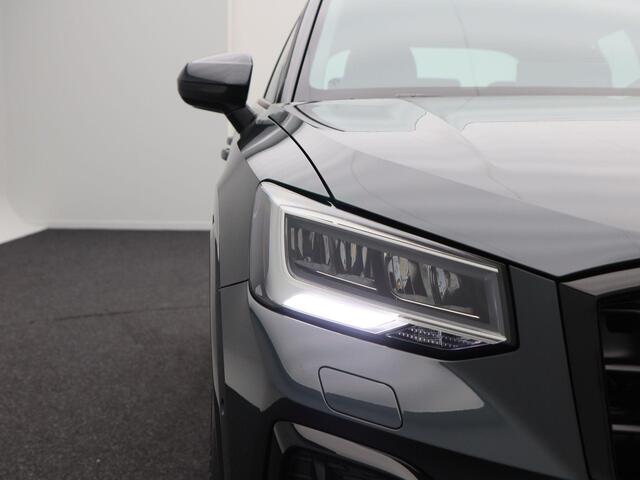 Audi Q2 35 TFSI Advanced edition | 17 inch | Zwart optiek | Elektrische achterklep | Trekhaak | Led |