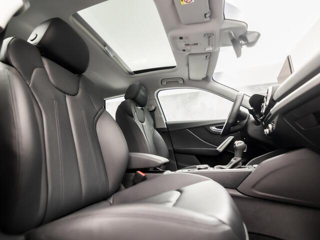 Audi Q2 35 TFSI Sport 150Pk Automaat (PANORAMADAK, VIRTUAL COCKPIT, GROOT NAVI, LEDER, CAMERA, STOELVERWARMING, SPORTSTOELEN, KEYLESS, CRUISE, NIEUWSTAAT)