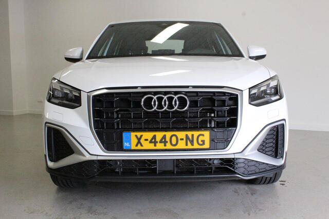 Audi Q2 35 TFSI S Edition | AFN-TREKHAAK | ACC | 17'LMV | CARPLAY | DAB-RADIO | NAVIGATIE | PDC | LED |