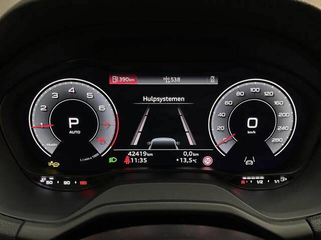 Audi Q2 35 TFSI S Edition 17"/Matrix LED/Camera/Adaptieve cruise/Keyless/PDC v+a/Stoelverwarming/Apple Carplay & Android Auto