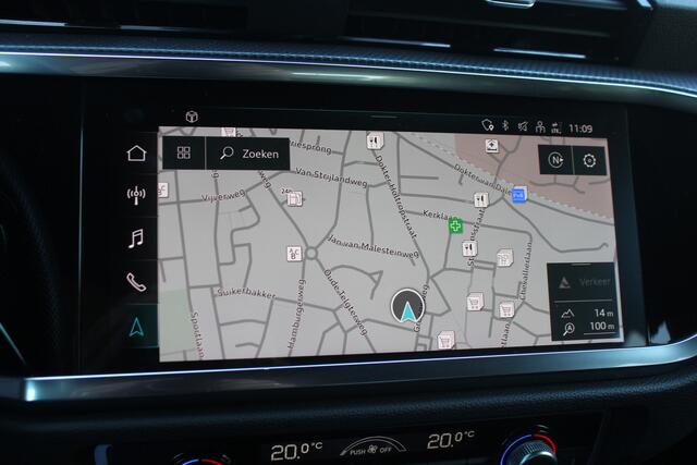 Audi Q3 35 TFSI S edition - PANODAK - BLACK OPTIC - TREKHAAK - CAMERA - ADAPT. CRUISE -
