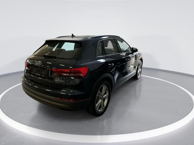 Audi Q3 35 Tfsi 150pk S-tronic Pro Line · Apple/Android Car Play · Panoramadak · Navi · P-Sensoren · Elek. Achterklep · Cruise Control · 19'' Inch ·