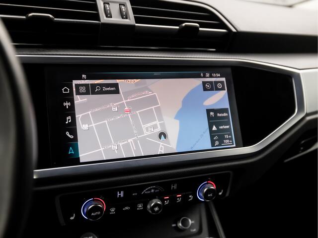 Audi Q3 35 TFSI Sport 150Pk (NIEUW MODEL, VIRTUAL COCKPIT, GROOT NAVI, CLIMATE, STOELVERWARMING, KEYLESS, SPORTSTOELEN, CRUISE, PARKEERSENSOREN, ELEK ACHTERKLEP, MATRIX LED KOPLAMPEN, NIEUWSTAAT)