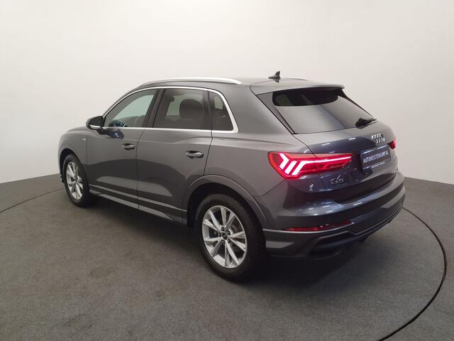 Audi Q3 35 TFSI 150pk S-Tronic S-Line Camera, Leder/alcantara, Cruise control