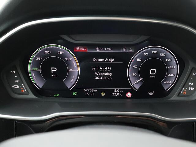Audi Q3 45 TFSI e Advanced edition | 245 PK | SoH 94% | Panoramadak | 360 Graden camera's | Elek. achterklep |