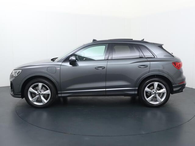 Audi Q3 45 TFSI e S edition | 245 PK | SoH 88% | Panoramadak | Achteruitrijcamera | Elek. achterklep | S line |