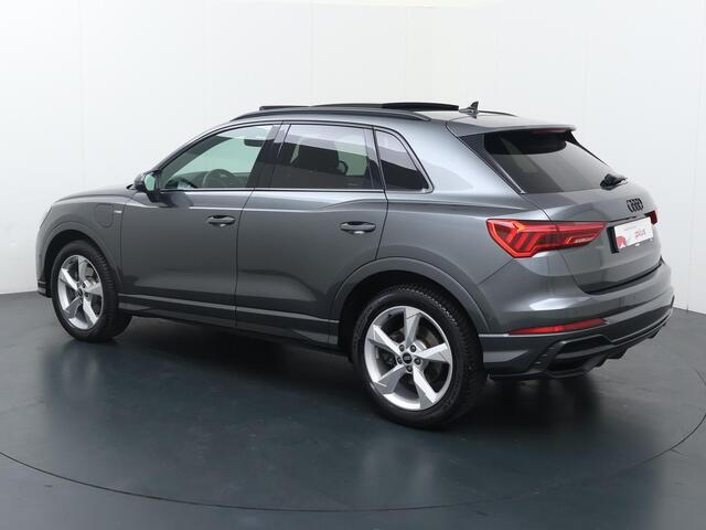 Audi Q3 45 TFSI e S edition | 245 PK | SoH 88% | Panoramadak | Achteruitrijcamera | Elek. achterklep | S line |