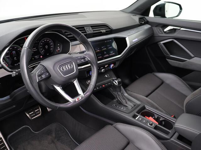 Audi Q3 45 TFSI e S edition | 245 PK | SoH 88% | Panoramadak | Achteruitrijcamera | Elek. achterklep | S line |