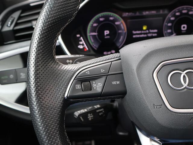 Audi Q3 45 TFSI e S edition | 245 PK | SoH 88% | Panoramadak | Achteruitrijcamera | Elek. achterklep | S line |