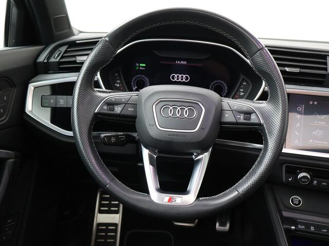 Audi Q3 45 TFSI e S edition | 245 PK | SoH 88% | Panoramadak | Achteruitrijcamera | Elek. achterklep | S line |