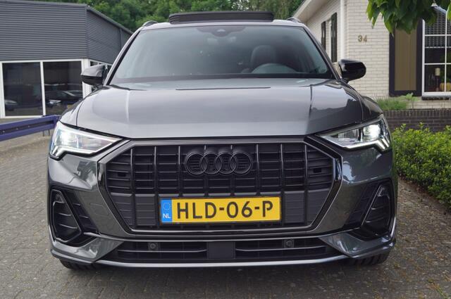 Audi Q3 35 TFSI S-line Pano/Leer/Virtual/Camera/20 inch/Ambiente/LED