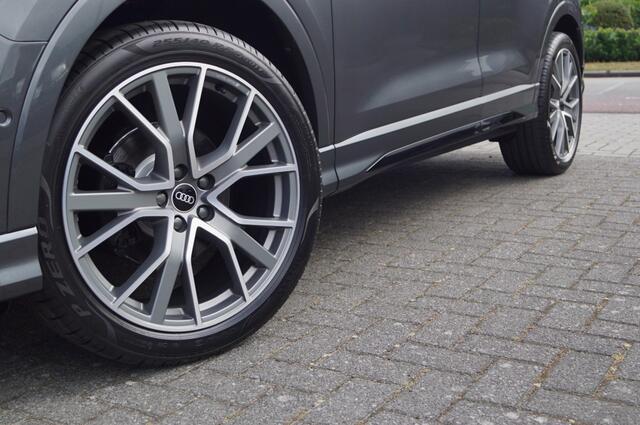 Audi Q3 35 TFSI S-line Pano/Leer/Virtual/Camera/20 inch/Ambiente/LED